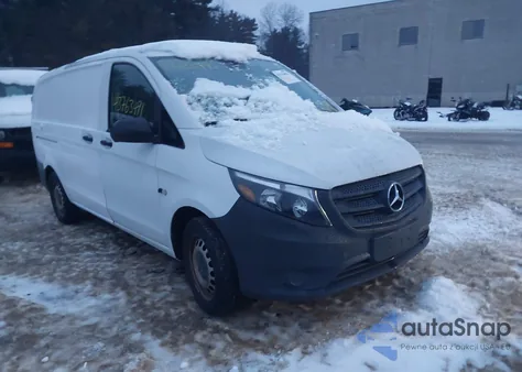 2016 Mercedes-Benz Metris z USA, uszkodzony, nr VIN WD3PG2EA2G3184500